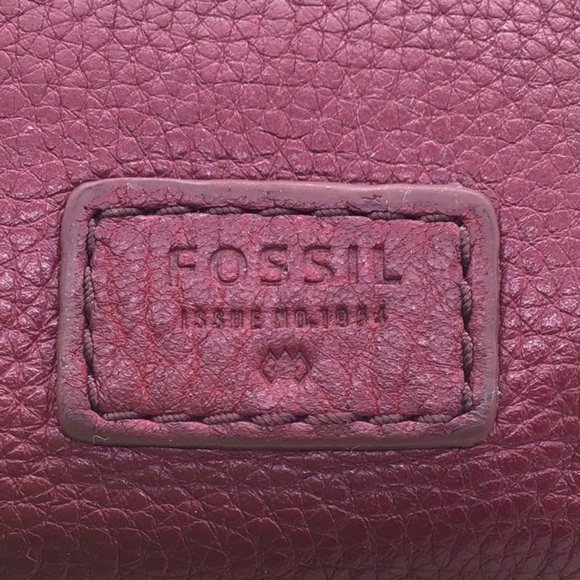 FOSSIL Tri-fold Pebbled Leather Burgundy Wallet - Picture 3 of 7